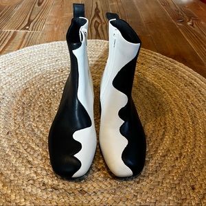 Camper Twins. Black and white leather boots. Never worn. Size EU 36/ US 6.